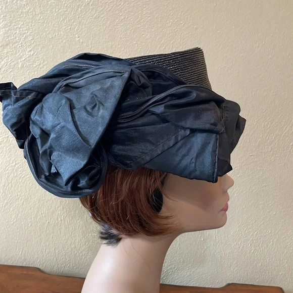 Vintage suffragette style hat (1915) black woven hat with black statement bow - Picture 5 of 11